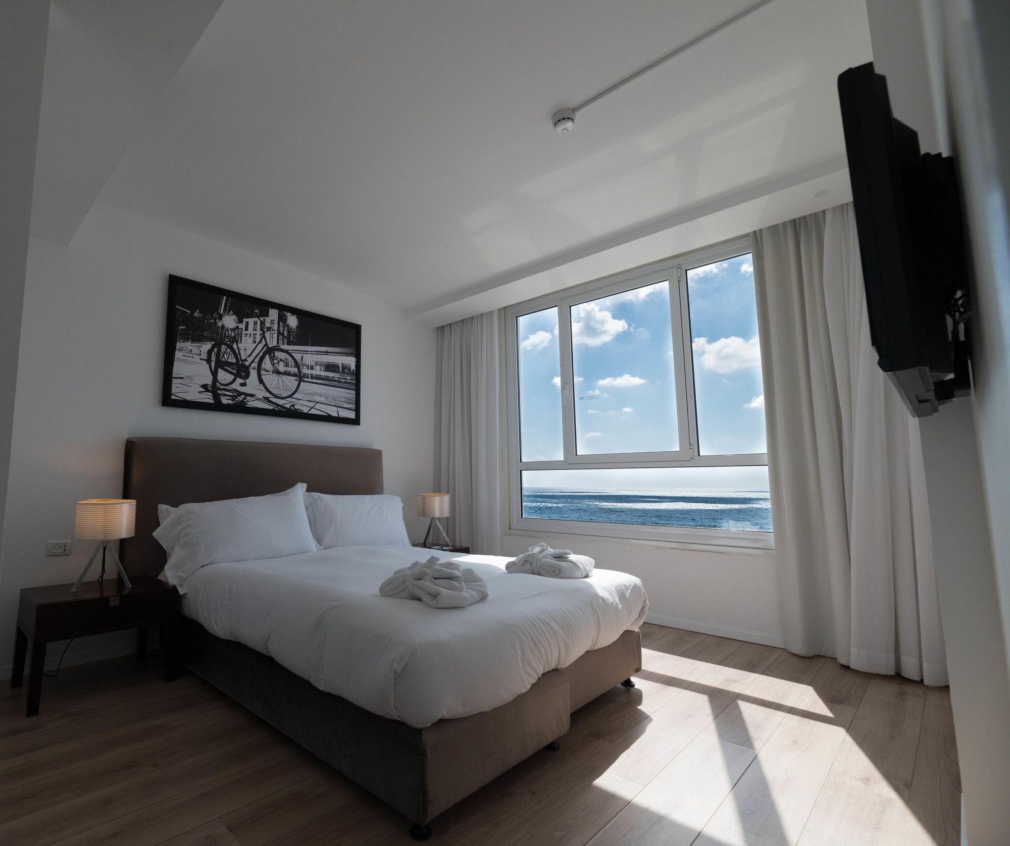 Sea View Apartment Suite Тель-Авів Екстер'єр фото